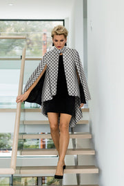 Àșàbí Cape Jacket - Black/White Scales